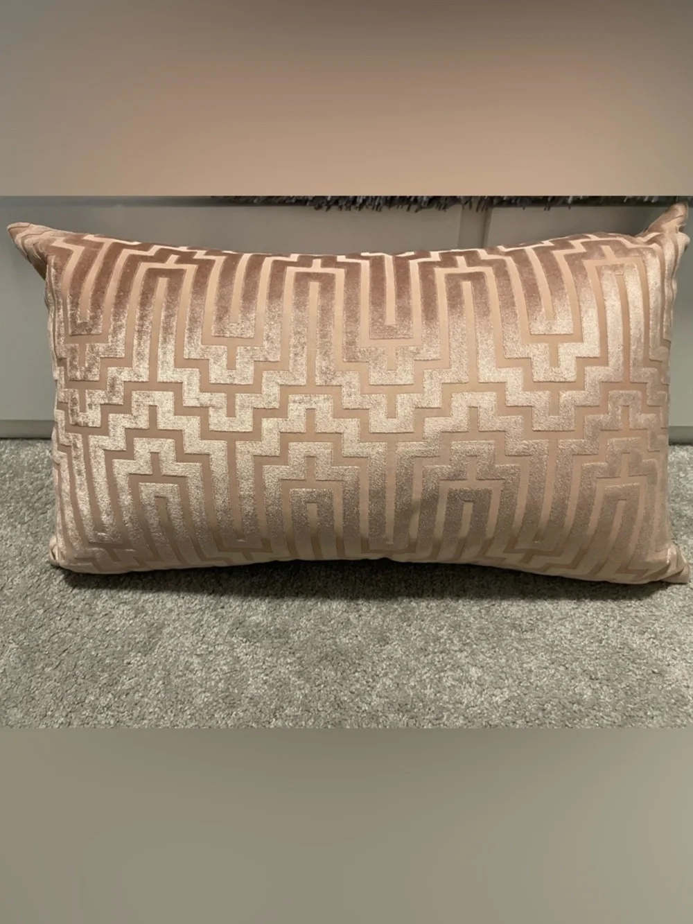 Z Gallerie Blush Velvet Lumbar Pillow 17x27 Geometric Greek Key Feather Insert